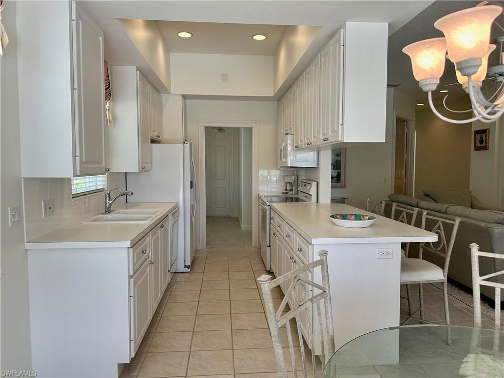 4681 Rio Poco Court Naples, FL 34109 - Photo 3 of 32