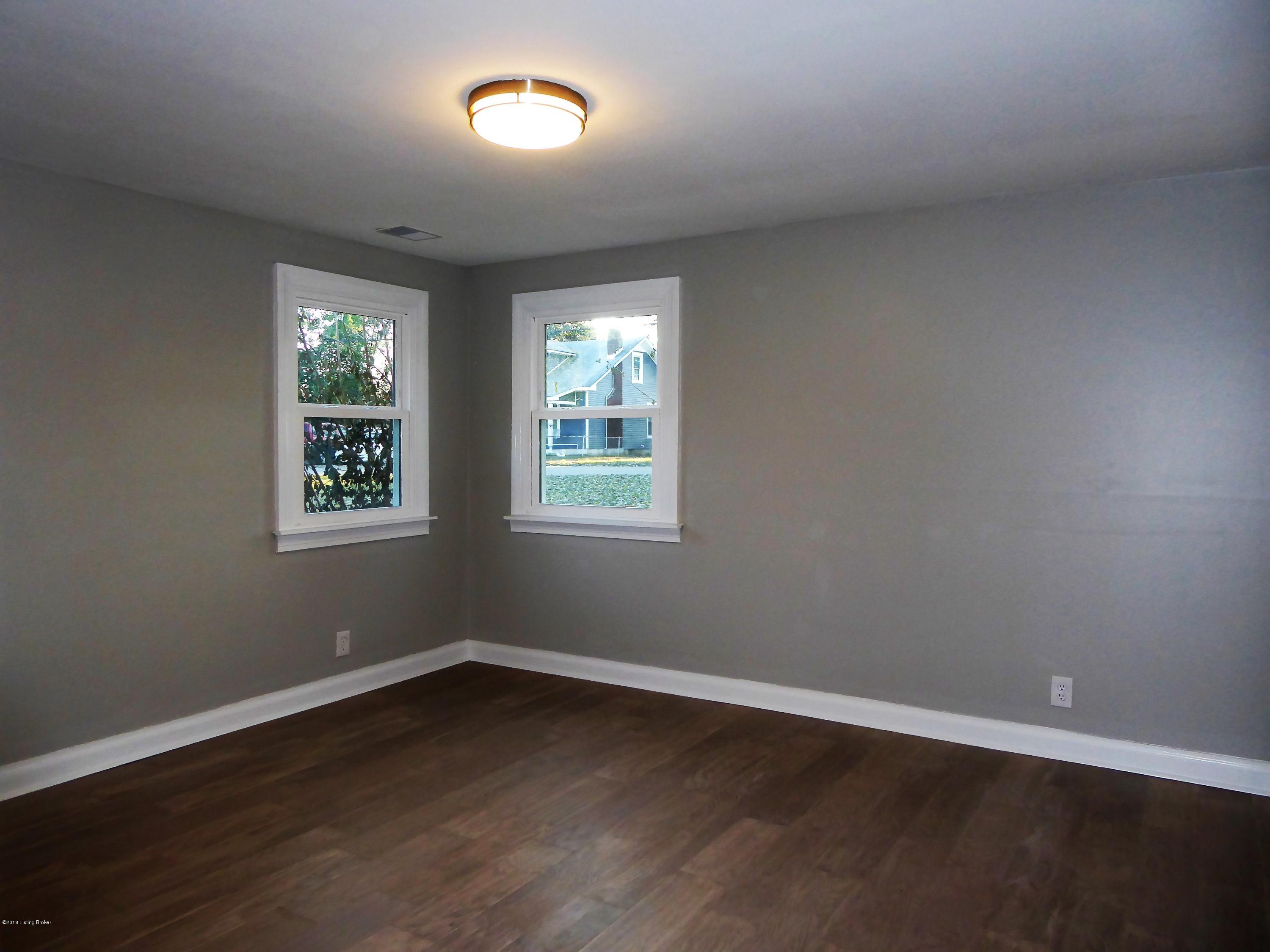 627 Country Club Road Louisville, KY 40206 - Photo 12 of 25 Bedroom1