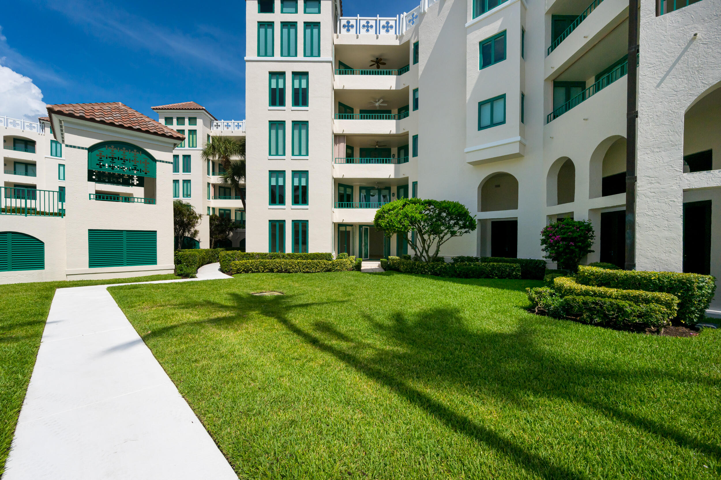 100 Southeast 5th Avenue, Unit 107 Boca Raton, FL 33432 - Photo 18 of 67 photo-21