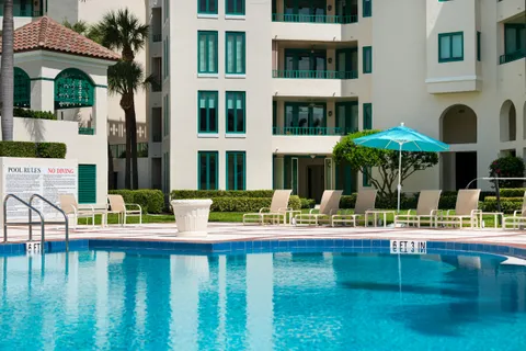 $975,000 | 100 Southeast 5th Avenue, Unit 107, Boca Raton, FL 33432