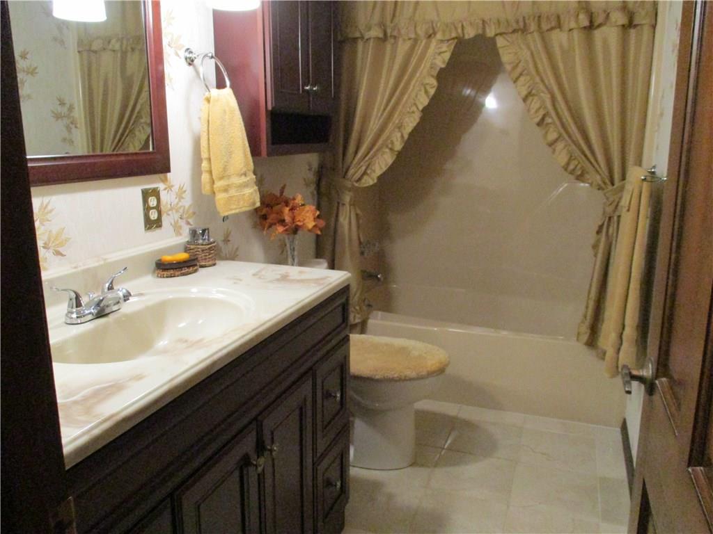 127 Valley Road Eighty Four, PA 15330 - Photo 13 of 24