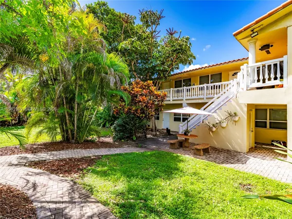 $1,550 | 2025 Miami Road, Unit 8B, Fort Lauderdale, FL 33316