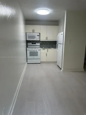 $1,550 | 2025 Miami Road, Unit 8B, Fort Lauderdale, FL 33316