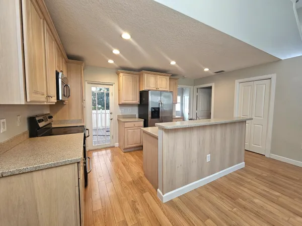 $1,800 | 4334 Highway 441, Unit 11, Okeechobee, FL 34974