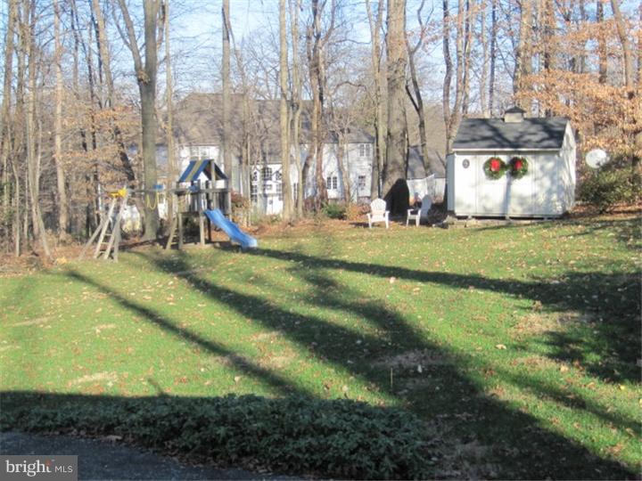 635 Vassar Road Wayne, PA 19087 - Photo 14 of 15