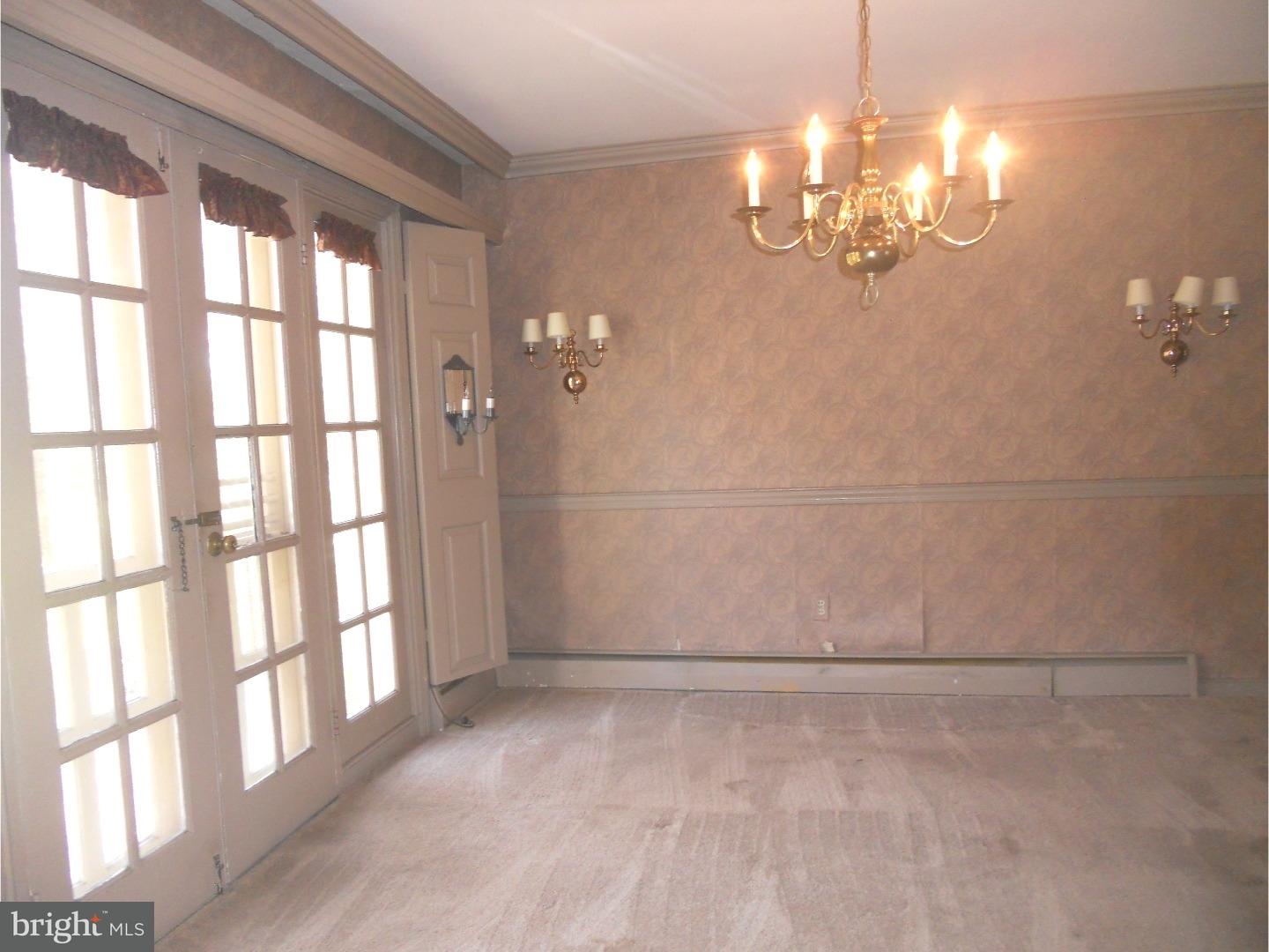 2805 Edge Hill Road Huntingdon Valley, PA 19006 - Photo 3 of 17 Dining Room