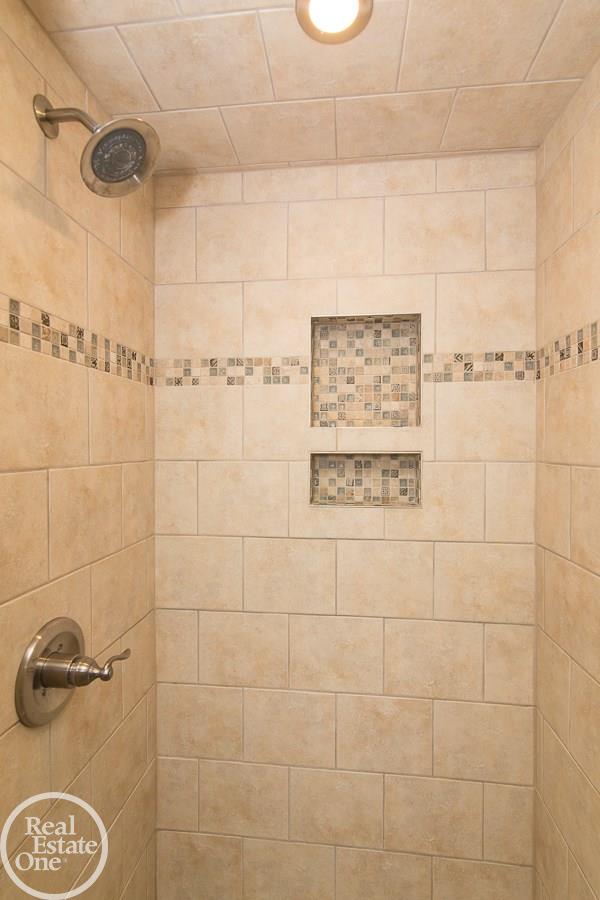695 Apple Hill Lane Rochester Hills, MI 48306 - Photo 11 of 33