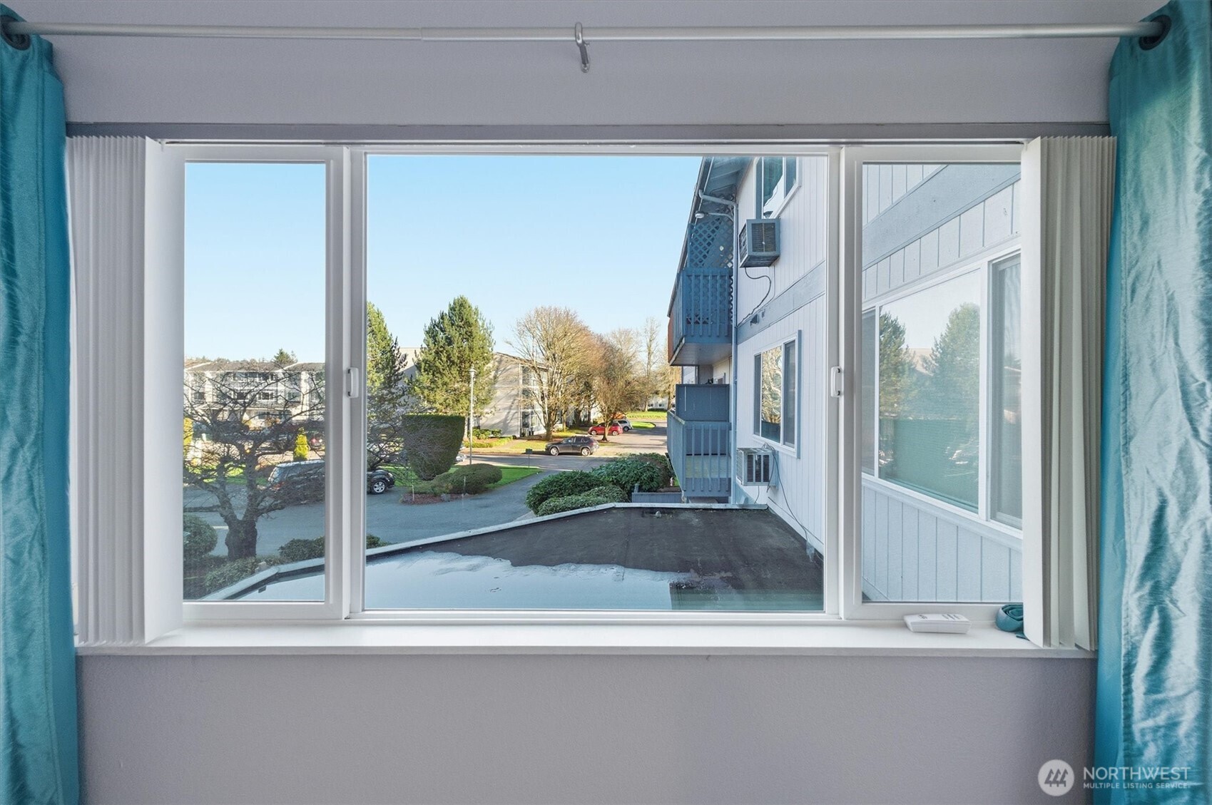 2005 Tibbetts Drive, Unit 209 Longview, WA 98632 - Photo 34 of 40 a view of a living room and a porch