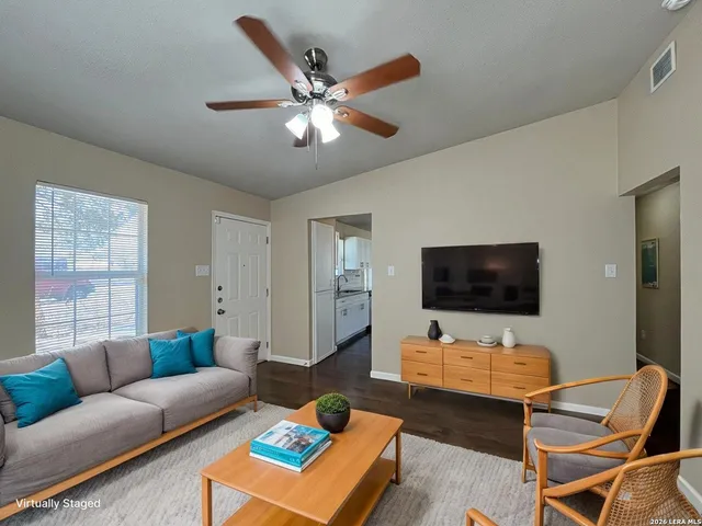 $1,350 | 6147 Bright Valley Drive, San Antonio, TX 78242