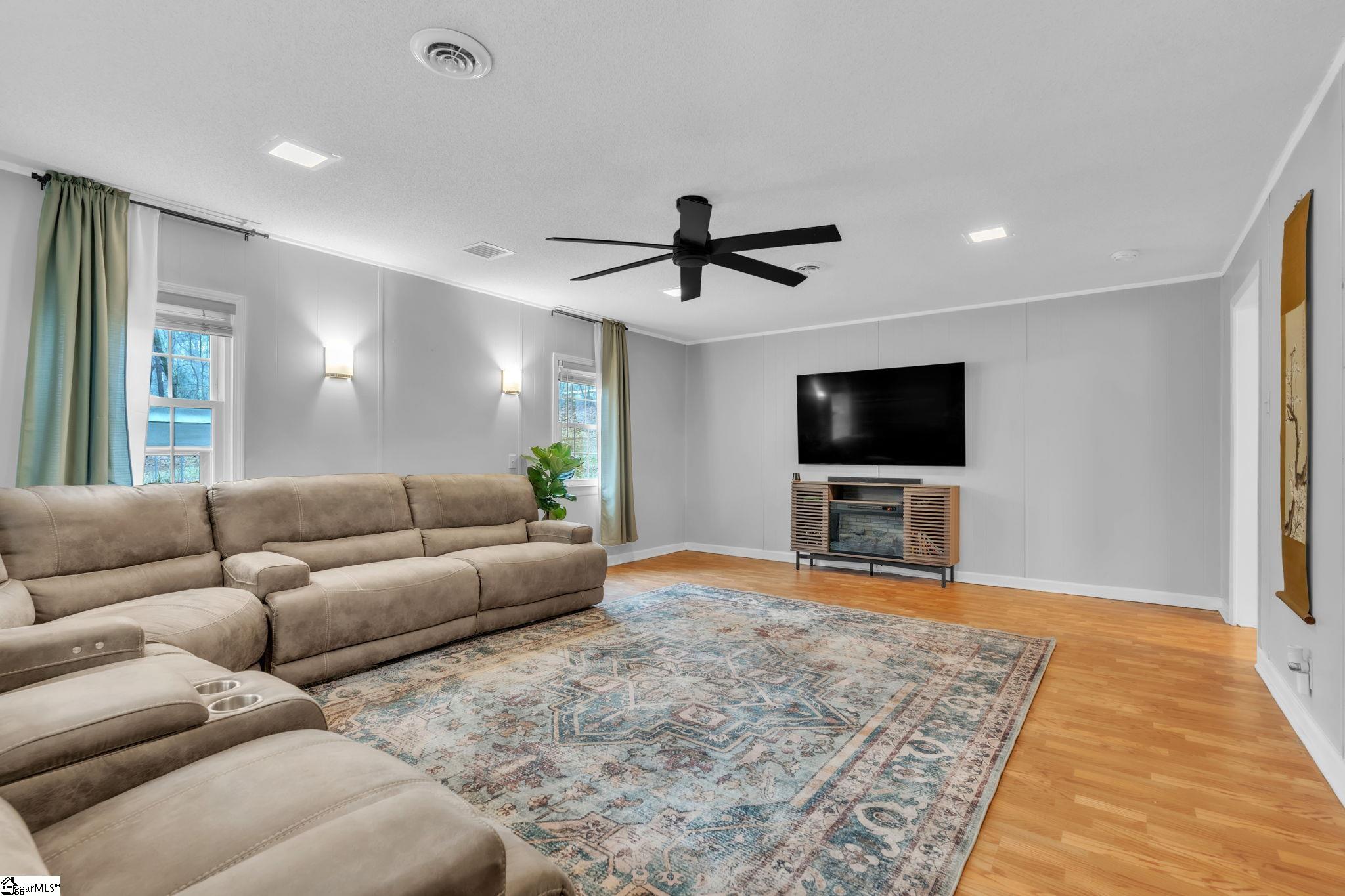 614 Brogan Avenue Anderson, SC 29625 - Photo 6 of 32