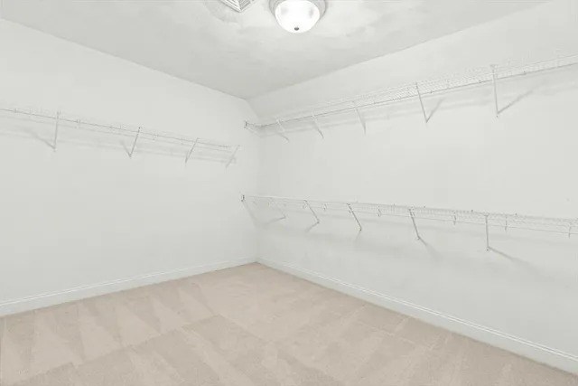 $1,049,000 | 109 Meadow Creek Drive, Dracut, MA 01826