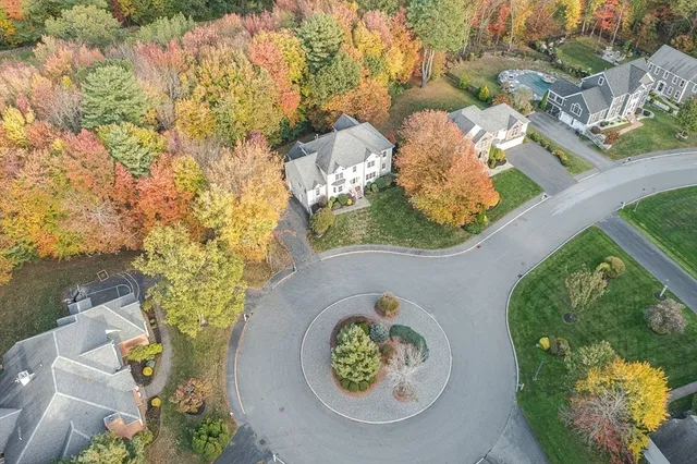 $1,049,000 | 109 Meadow Creek Drive, Dracut, MA 01826