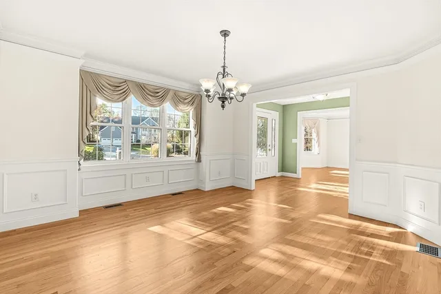 $1,049,000 | 109 Meadow Creek Drive, Dracut, MA 01826