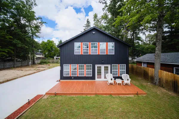 $299,000 | 17016 6th Street, Wellston, MI 49689