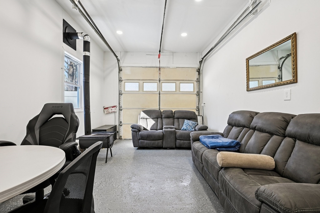 263 Mansfield Road North Attleboro, MA 02760 - Photo 16 of 24