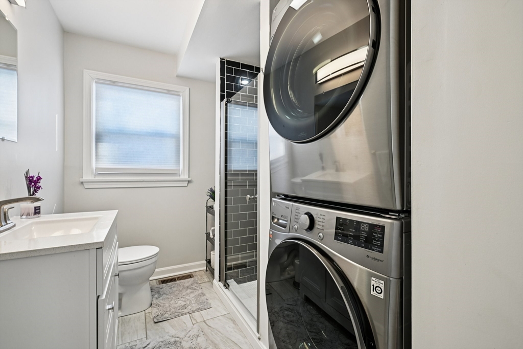 263 Mansfield Road North Attleboro, MA 02760 - Photo 9 of 24