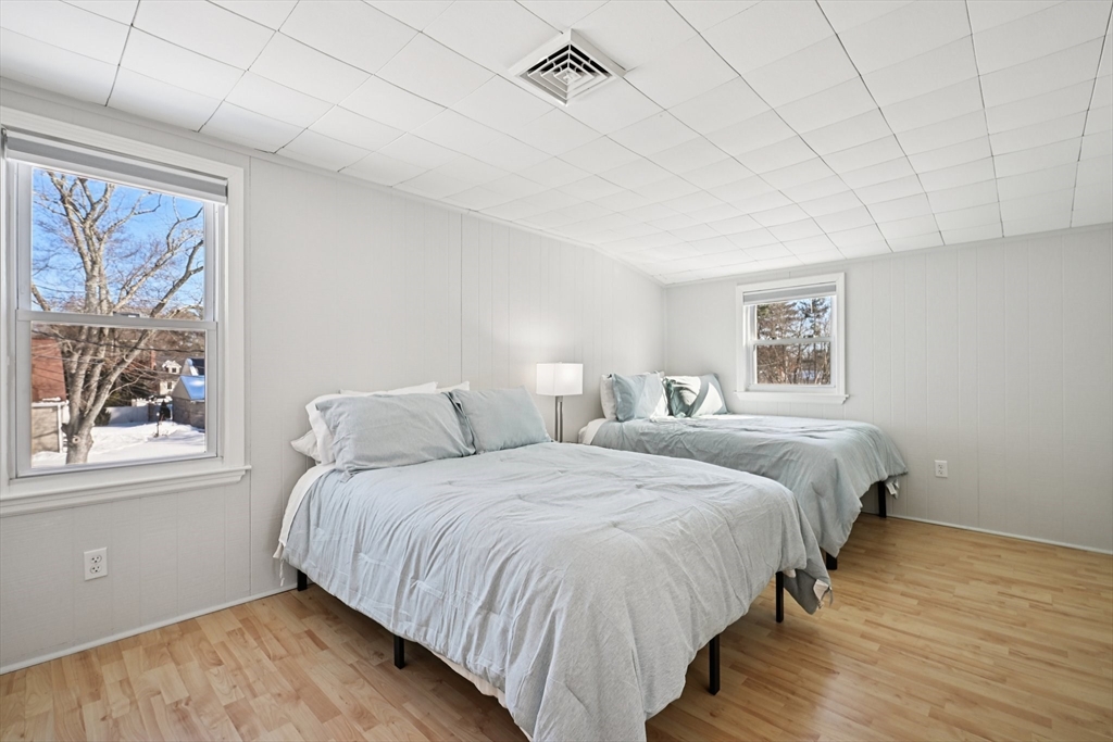 263 Mansfield Road North Attleboro, MA 02760 - Photo 10 of 24