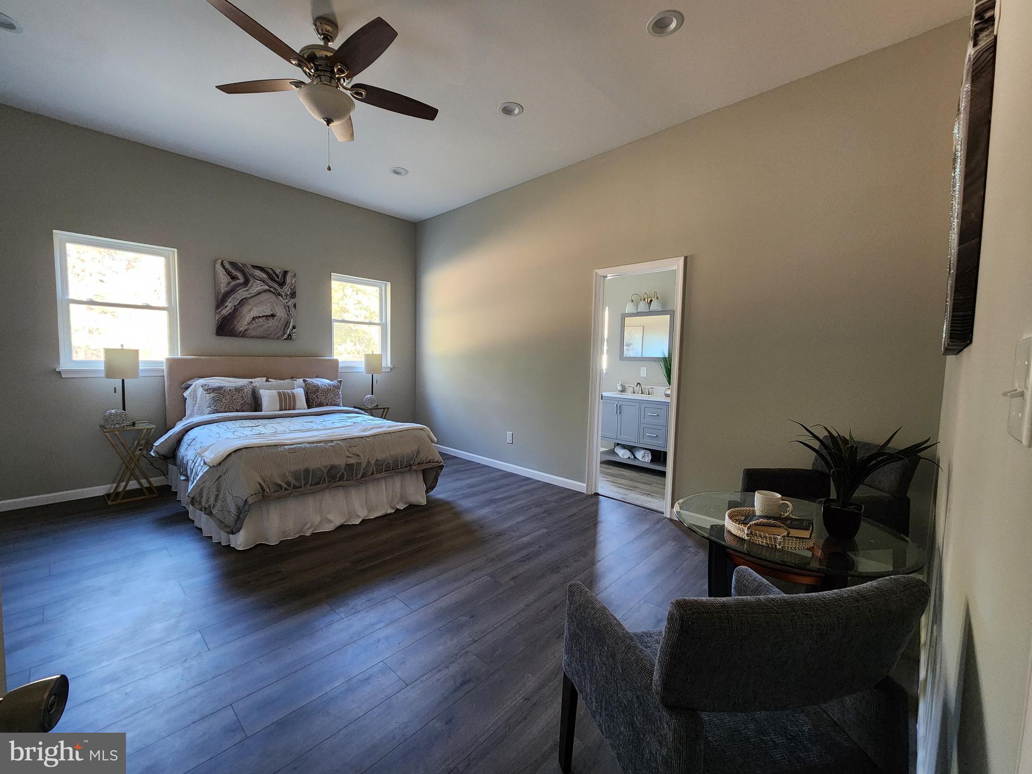 703 Jackson Road Newtonville, NJ 08346 - Photo 12 of 28 Master bedroom