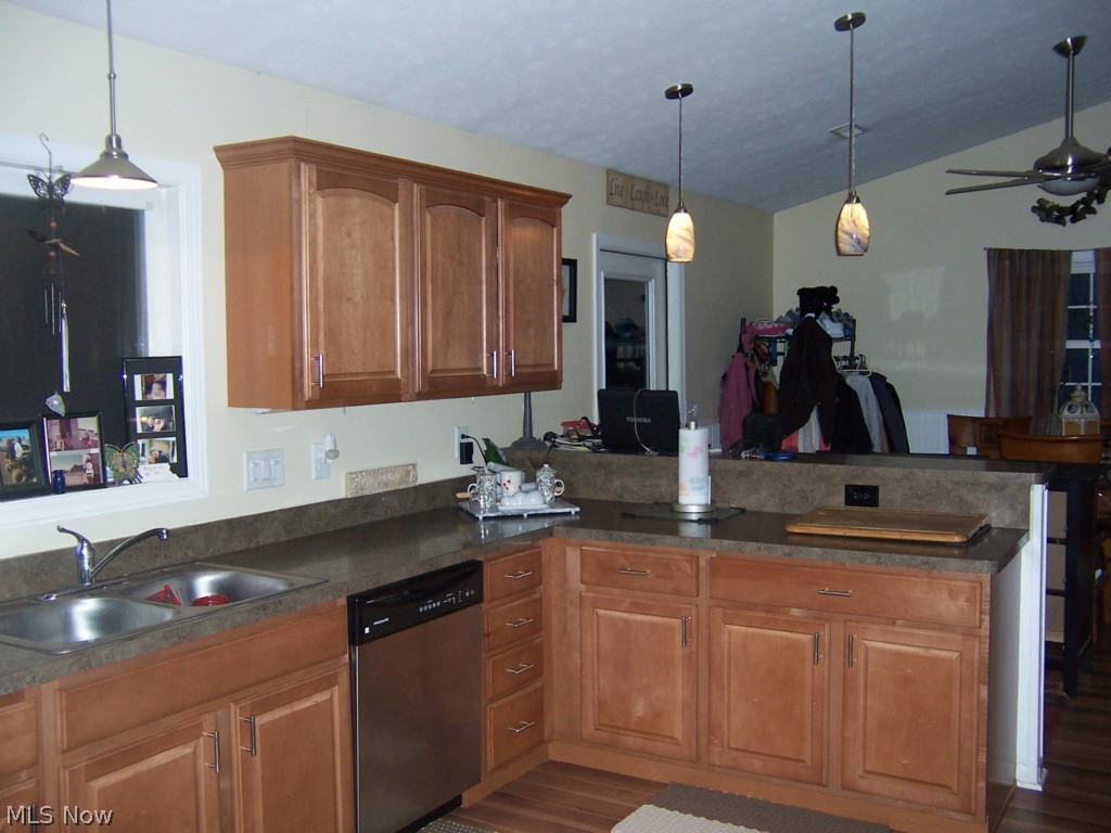7511 Mayfield Road Chesterland, OH 44026 - Photo 3 of 25 Gallery Image 3
