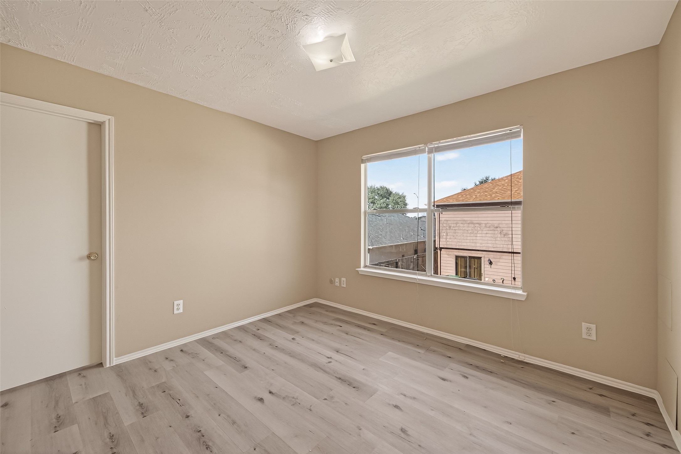 8814 Sage Pl Drive Houston, TX 77071 - Photo 28 of 35