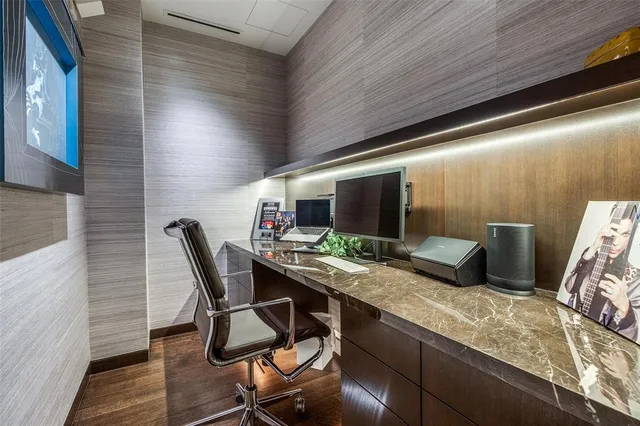 $4,195,000 | 1918 Olive Street, Unit 1603, Dallas, TX 75201