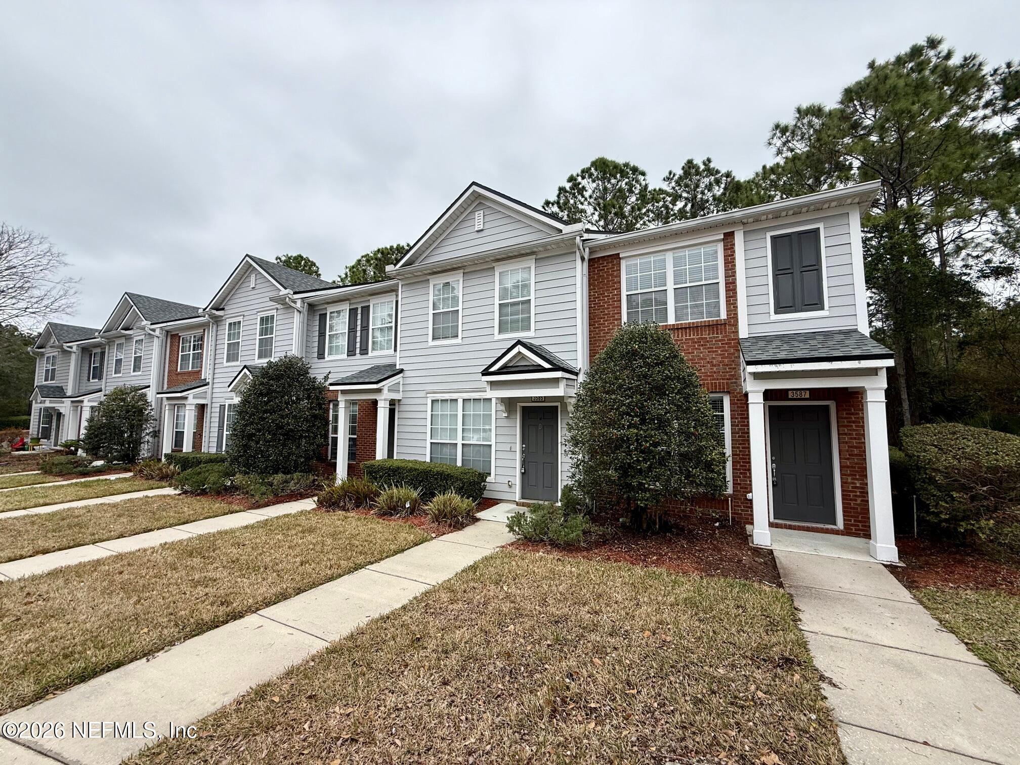 3585 Pebble Path Lane Jacksonville, FL 32224 - Photo 2 of 16 front view of a house