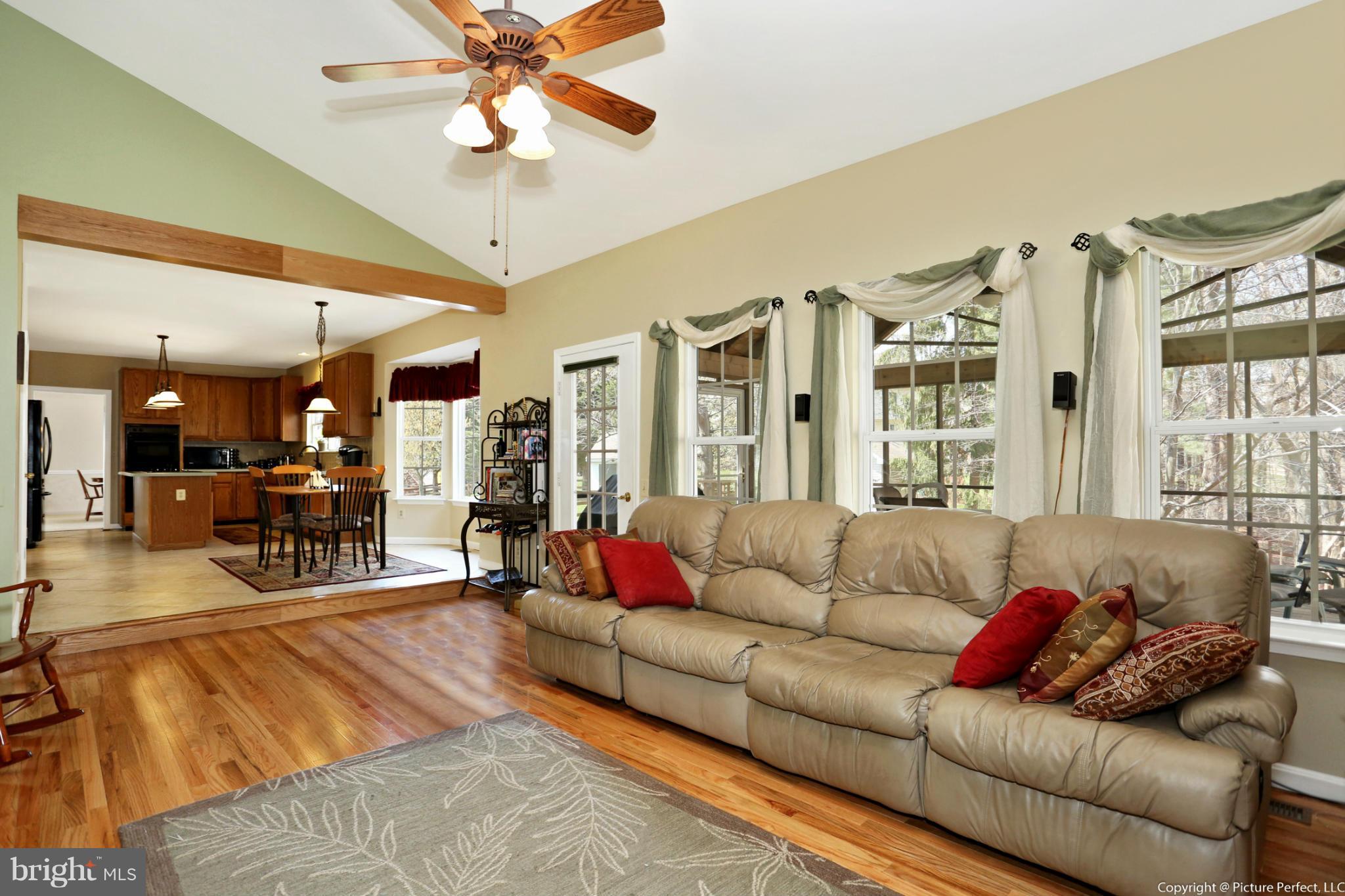 6414 Spring Forest Road Frederick, MD 21701 - Photo 9 of 30 Family Room