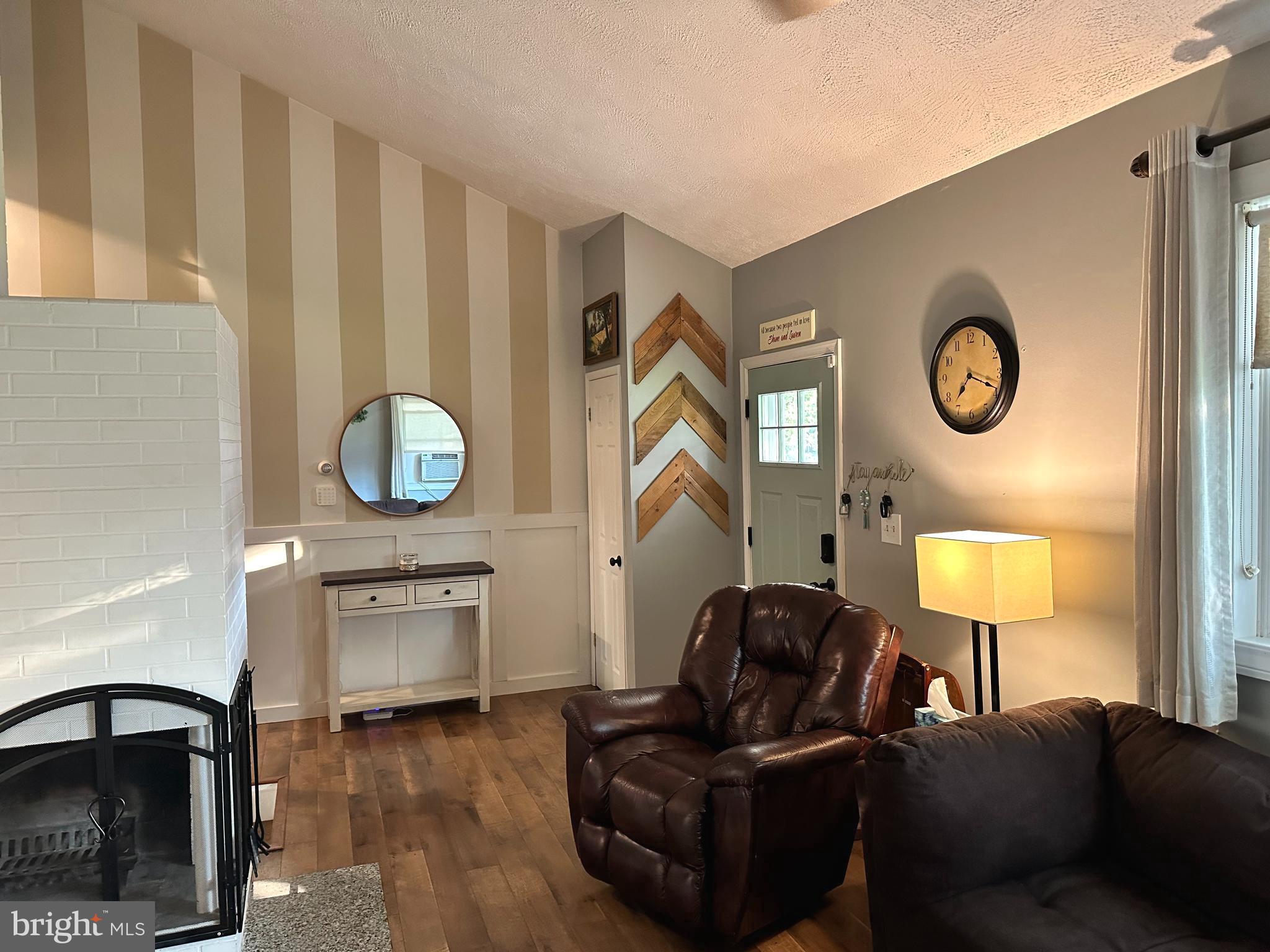 5713 Oakland Road Halethorpe, MD 21227 - Photo 4 of 46