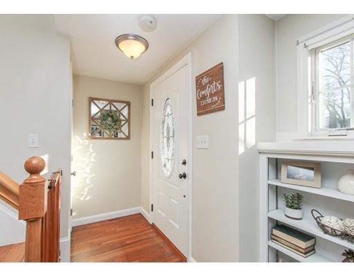 9 Brook Road Topsfield, MA 01983 - Photo 2 of 25