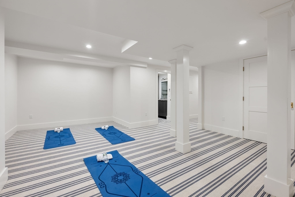 123 Abbott Road Wellesley, MA 02481 - Photo 38 of 42 a view of a living room