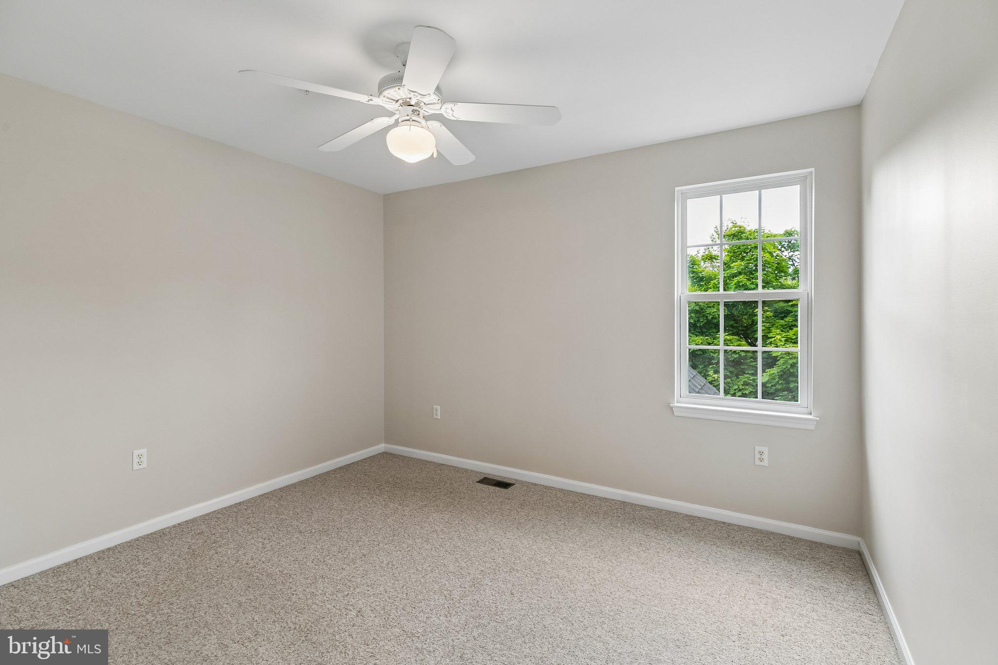 196 Walton Court Reading, PA 19606 - Photo 21 of 36 Bedroom 2