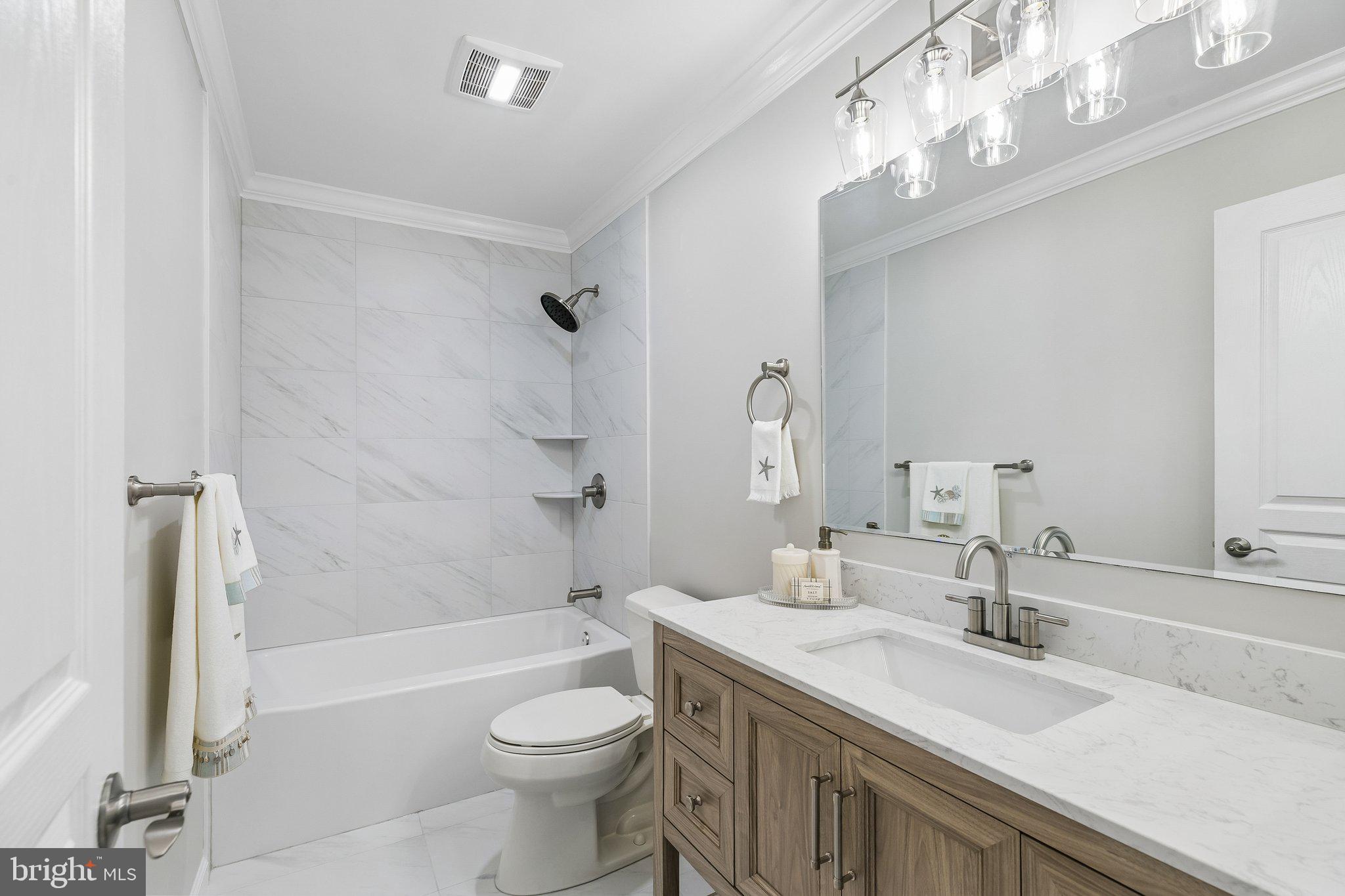 196 Walton Court Reading, PA 19606 - Photo 24 of 36 Guest Bathroom