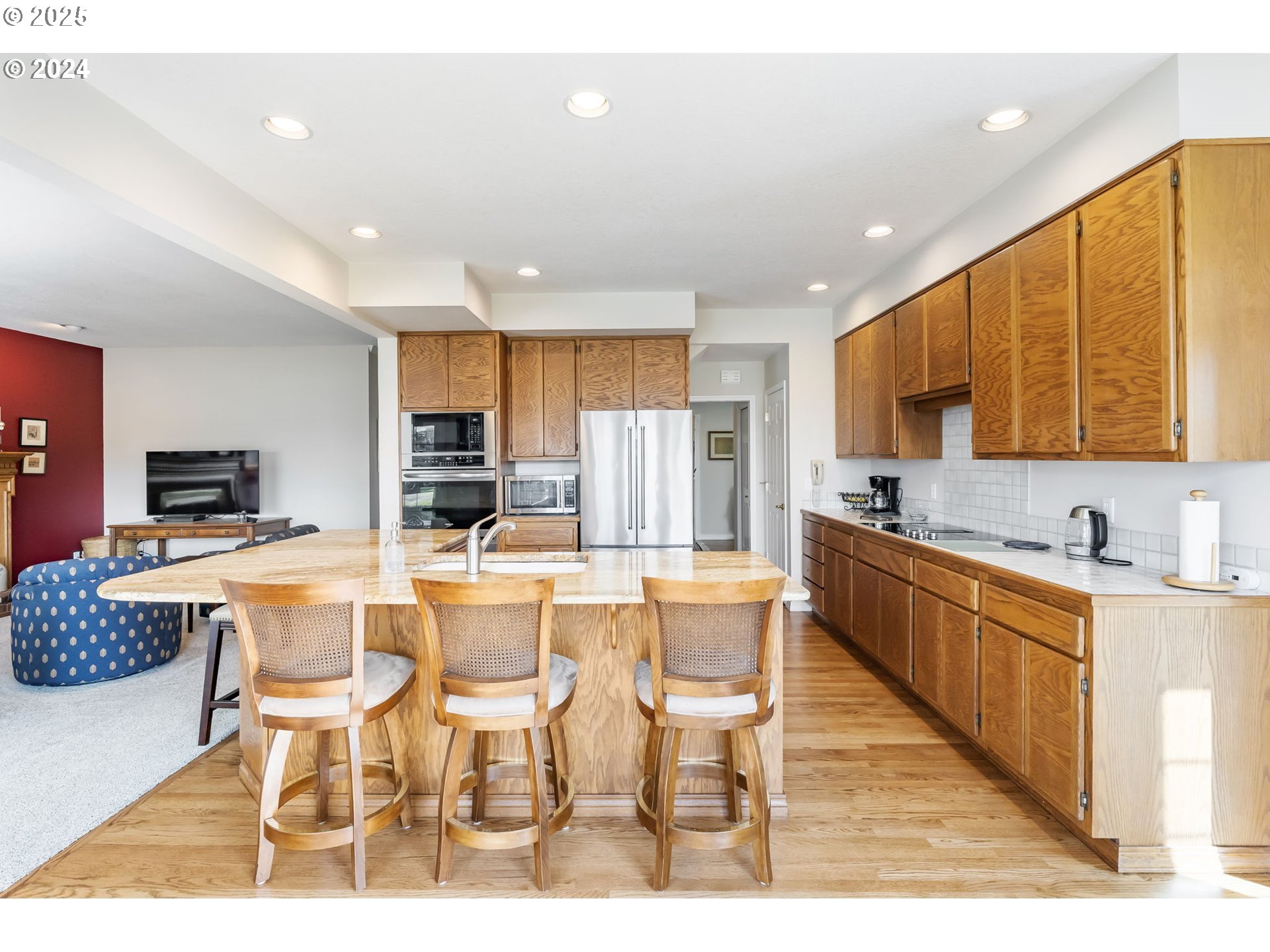 1470 Rosemont Road West Linn, OR 97068 - Photo 8 of 35