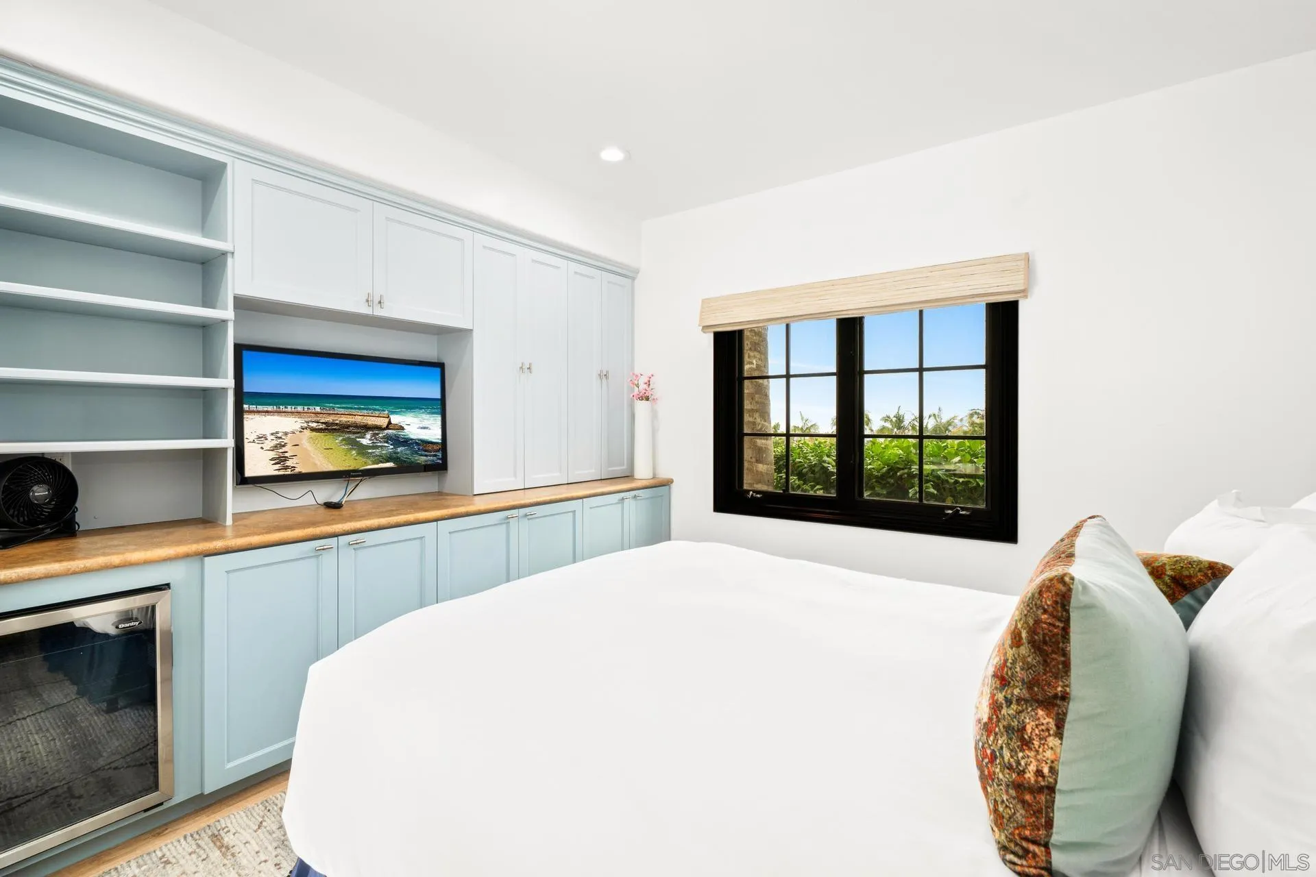 2643 Hidden Valley Road La Jolla, CA 92037 - Photo 41 of 75 Gallery Image 41