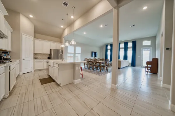 $379,000 | 2232 Clements Shore Lane, La Porte, TX 77571