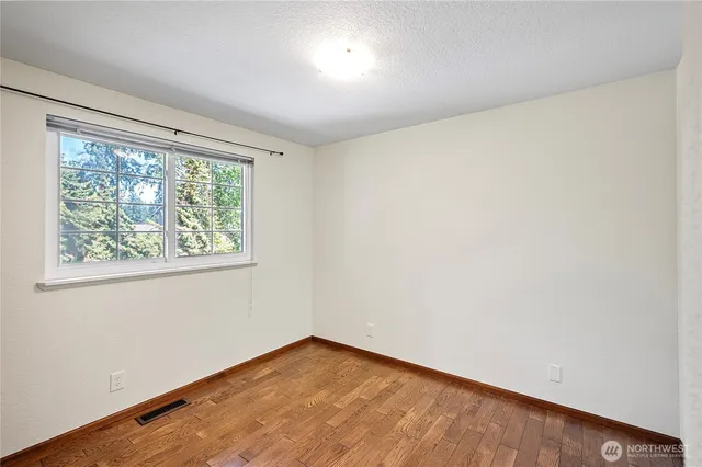 $849,000 | 10122 50th Place West, Mukilteo, WA 98275