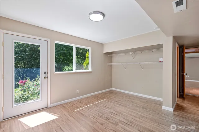 $849,000 | 10122 50th Place West, Mukilteo, WA 98275