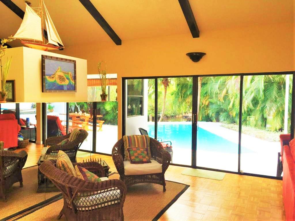 709 Irwin Lane Jupiter, FL 33458 - Photo 5 of 8 Photo E