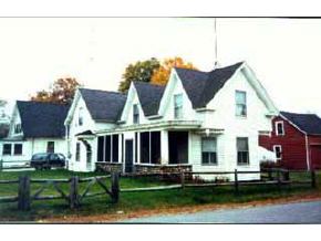 17 Main Street Raymond, NH 03077 - Photo 1 of 1