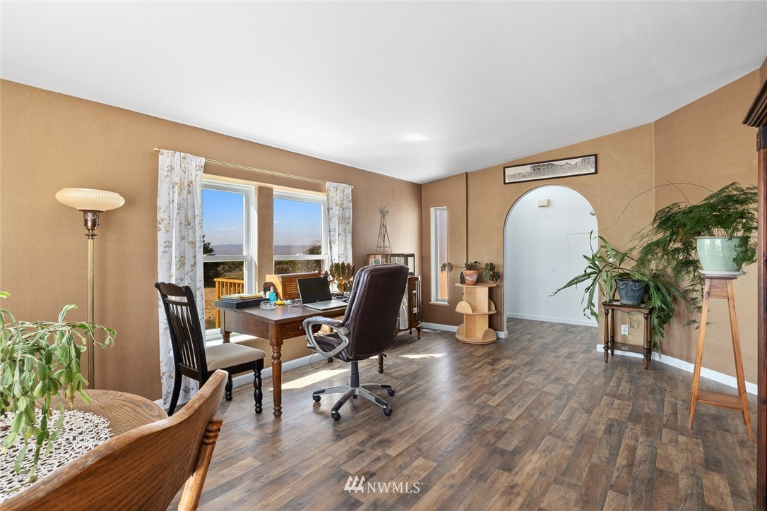 271 Thomas Road Ellensburg, WA 98926 - Photo 7 of 40 Gallery Image 7