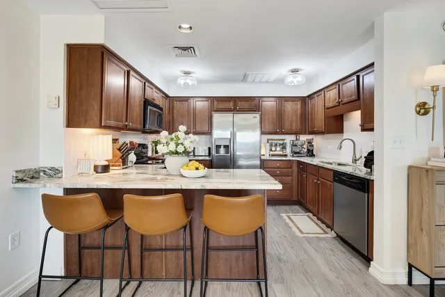 $212,000 | 655 Riverside Drive, Unit 708A, Memphis, TN 38103