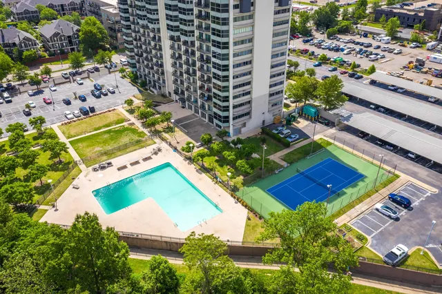 $212,000 | 655 Riverside Drive, Unit 708A, Memphis, TN 38103