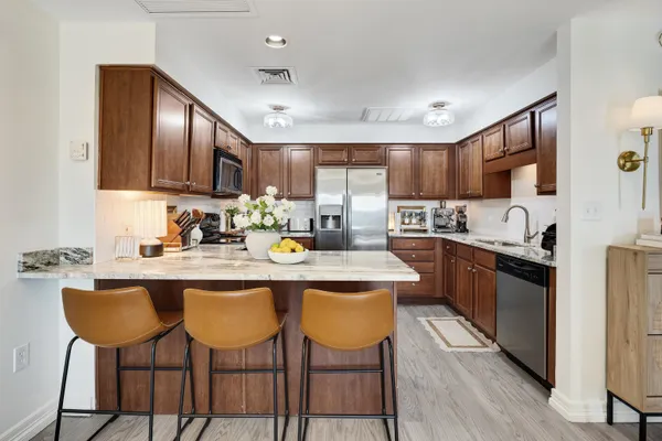 $199,000 | 655 Riverside Drive, Unit 708A, Memphis, TN 38103