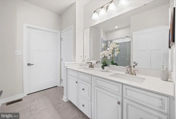 $637,500 | 808 Fountain Trail, Kennett Square, PA 19348