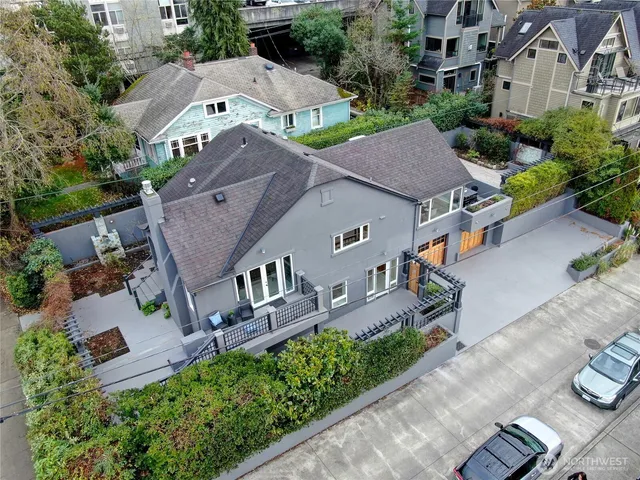 $1,998,000 | 121 East Edgar Street, Seattle, WA 98102