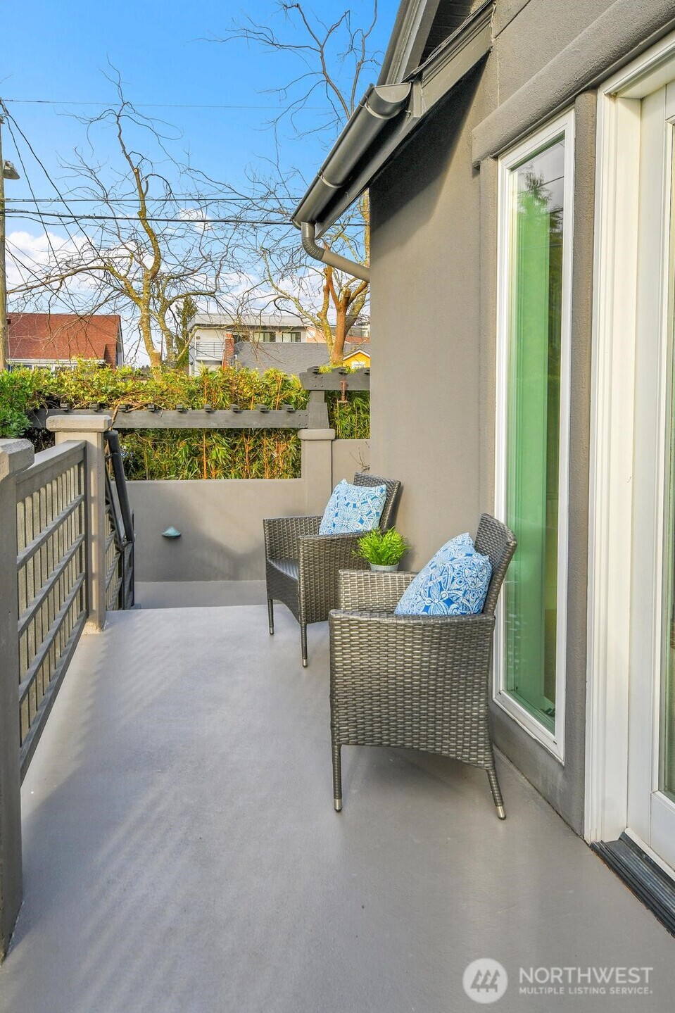 121 East Edgar Street Seattle, WA 98102 - Photo 12 of 40