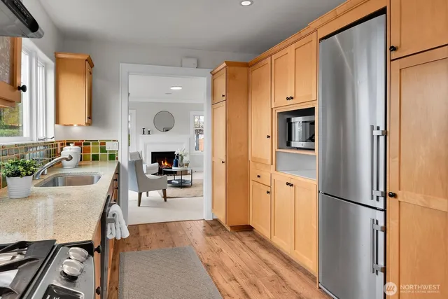 $1,998,000 | 121 East Edgar Street, Seattle, WA 98102