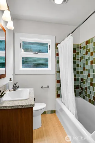 $1,998,000 | 121 East Edgar Street, Seattle, WA 98102