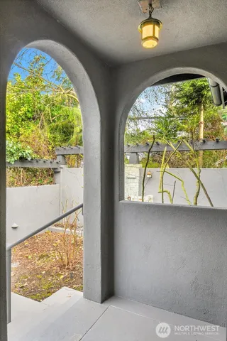 $1,998,000 | 121 East Edgar Street, Seattle, WA 98102