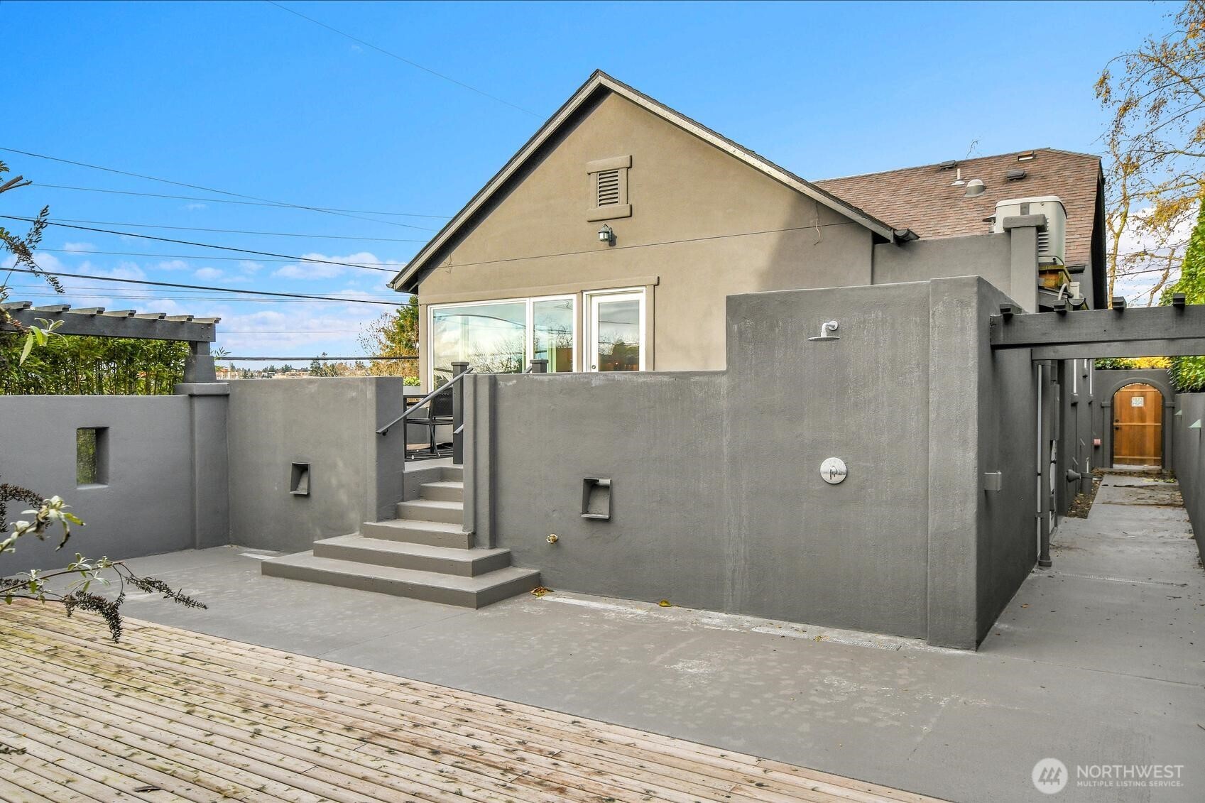 121 East Edgar Street Seattle, WA 98102 - Photo 39 of 40